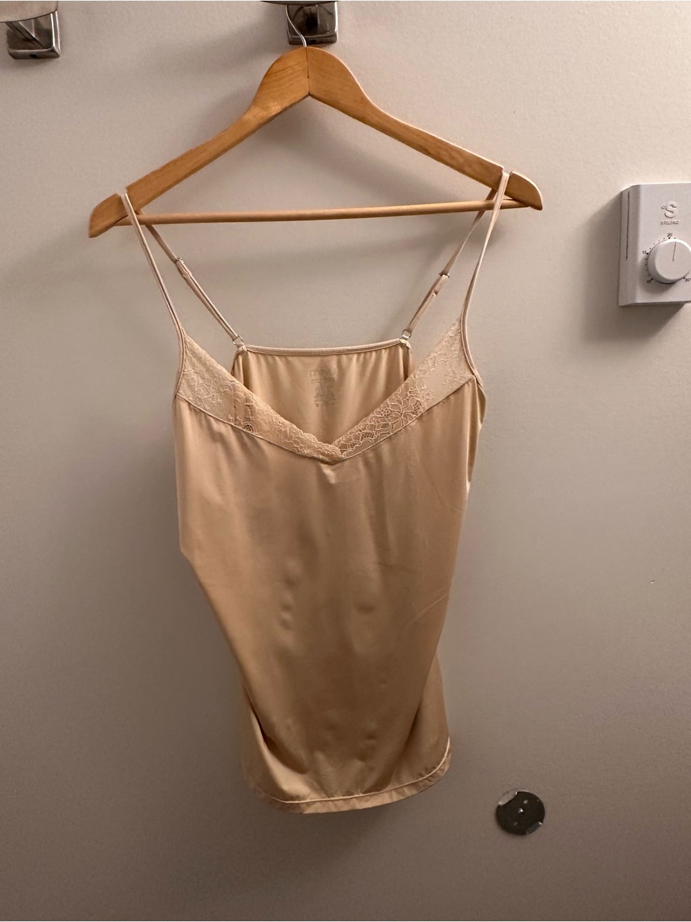 Miiyou Tan Lace-Trim Satin Camisole Tank L